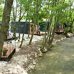 Lodge Blisku Do Gradot - Riverfront Luxury Skopje