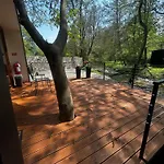 Blisku Do Gradot - Riverfront Luxury