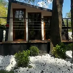 Blisku Do Gradot - Riverfront Luxury Lodge Skopje