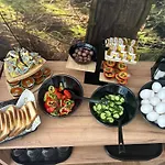 Jaktstuga Blisku Do Gradot - Riverfront Luxury
