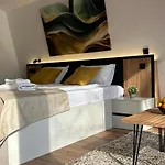 Blisku Do Gradot - Riverfront Luxury Skopje