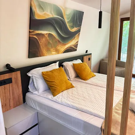 Blisku Do Gradot - Riverfront Luxury Skopie
