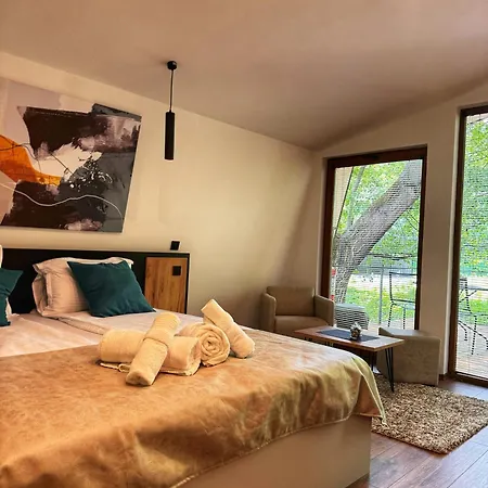 Lodge Blisku Do Gradot