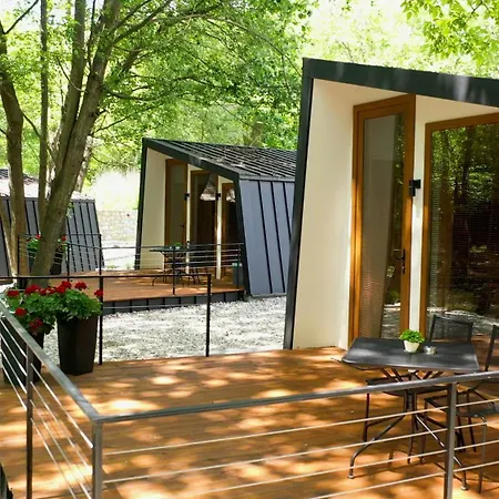 山林小屋 Blisku Do Gradot - Riverfront Luxury