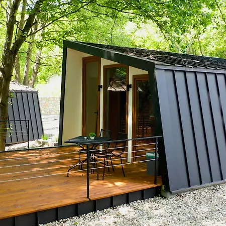 Lodge Blisku Do Gradot