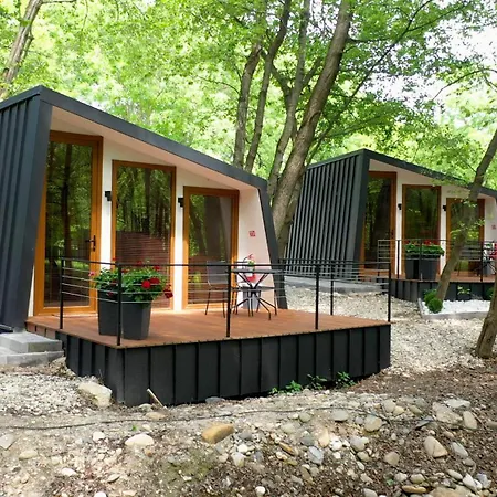 Lodge Blisku Do Gradot