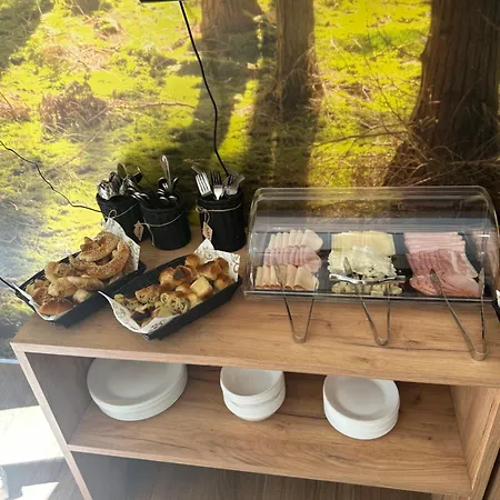 Blisku Do Gradot - Riverfront Luxury Lodge Skopie