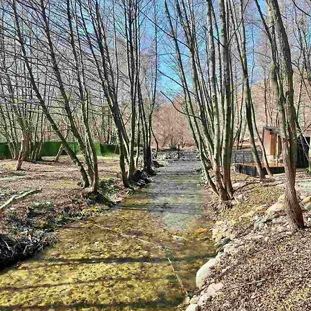 Blisku Do Gradot - Riverfront Luxury