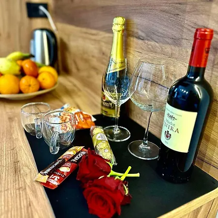 Blisku Do Gradot - Riverfront Luxury Lodge Skopje