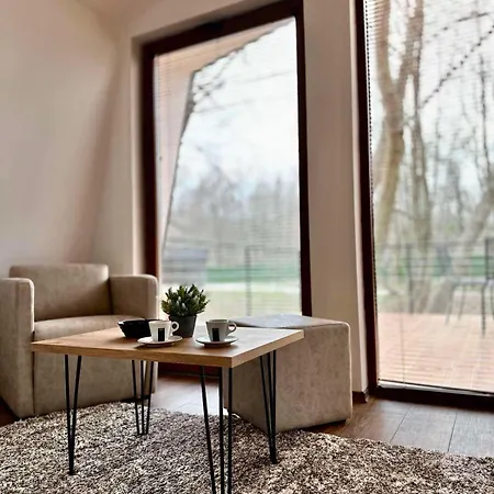 Blisku Do Gradot - Riverfront Luxury Lodge