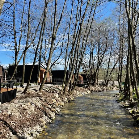 Lodge Blisku Do Gradot - Riverfront Luxury