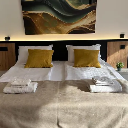 Blisku Do Gradot - Riverfront Luxury 山林小屋 斯科普里