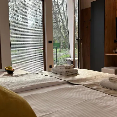 山林小屋 Blisku Do Gradot - Riverfront Luxury 斯科普里