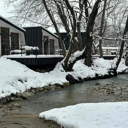 Blisku Do Gradot Lodge *