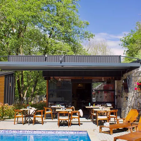 Blisku Do Gradot - Riverfront Luxury Skopje