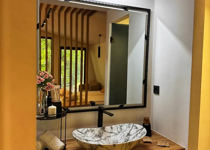 Blisku Do Gradot - Riverfront Luxury * Skopje