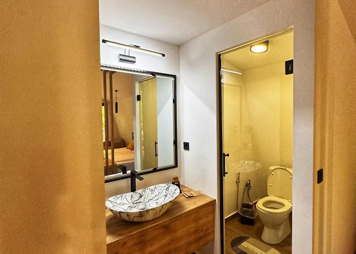 Lodge Blisku Do Gradot - Riverfront Luxury Skopje