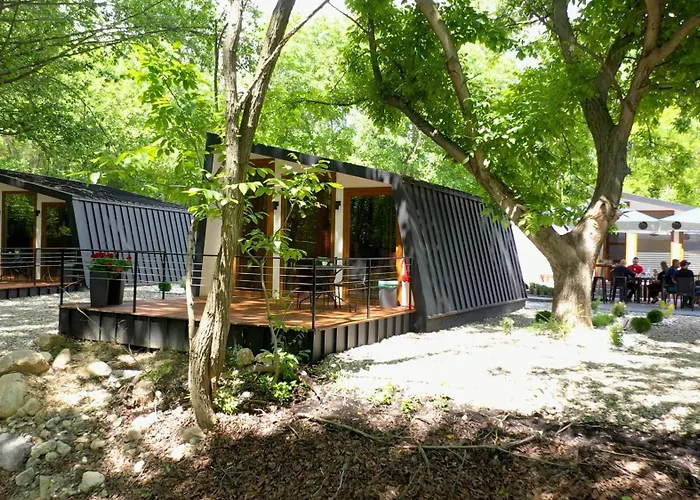 Blisku Do Gradot - Riverfront Luxury Skopje