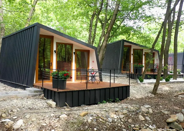 Lodge Blisku Do Gradot - Riverfront Luxury