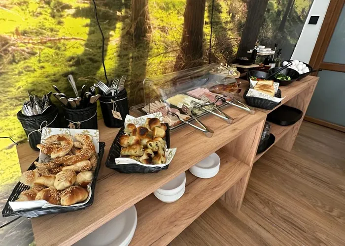 Blisku Do Gradot - Riverfront Luxury Σκόπια