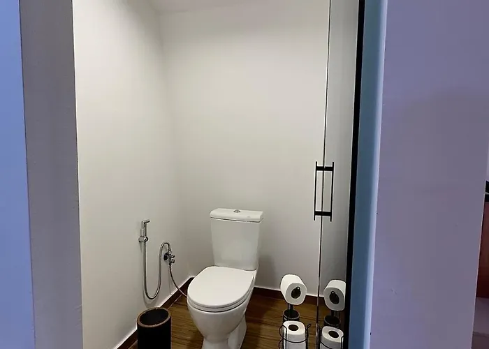 Lodge Blisku Do Gradot - Riverfront Luxury *