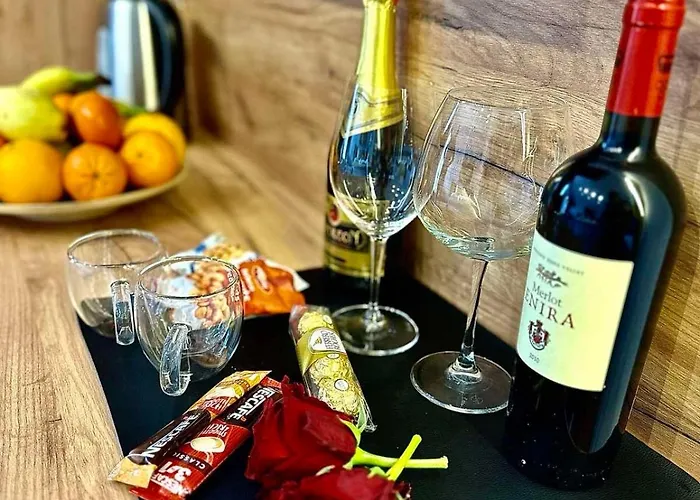 Blisku Do Gradot - Riverfront Luxury Lodge Skopje