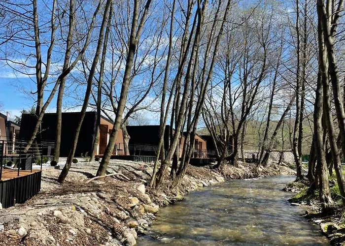 Lodge Blisku Do Gradot - Riverfront Luxury